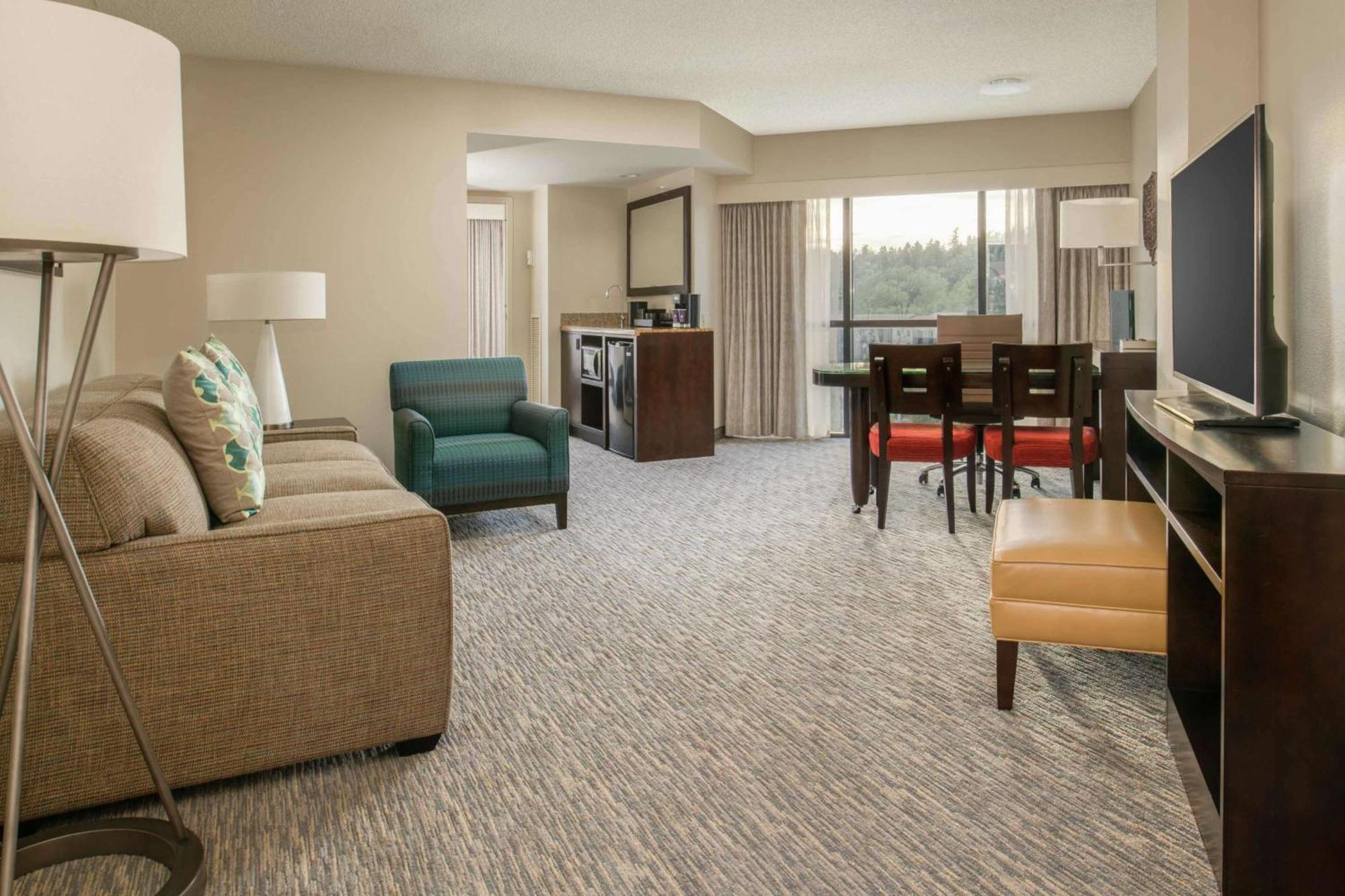Embassy Suites By Hilton Seattle - Tacoma International Airport Tukwila Eksteriør bilde